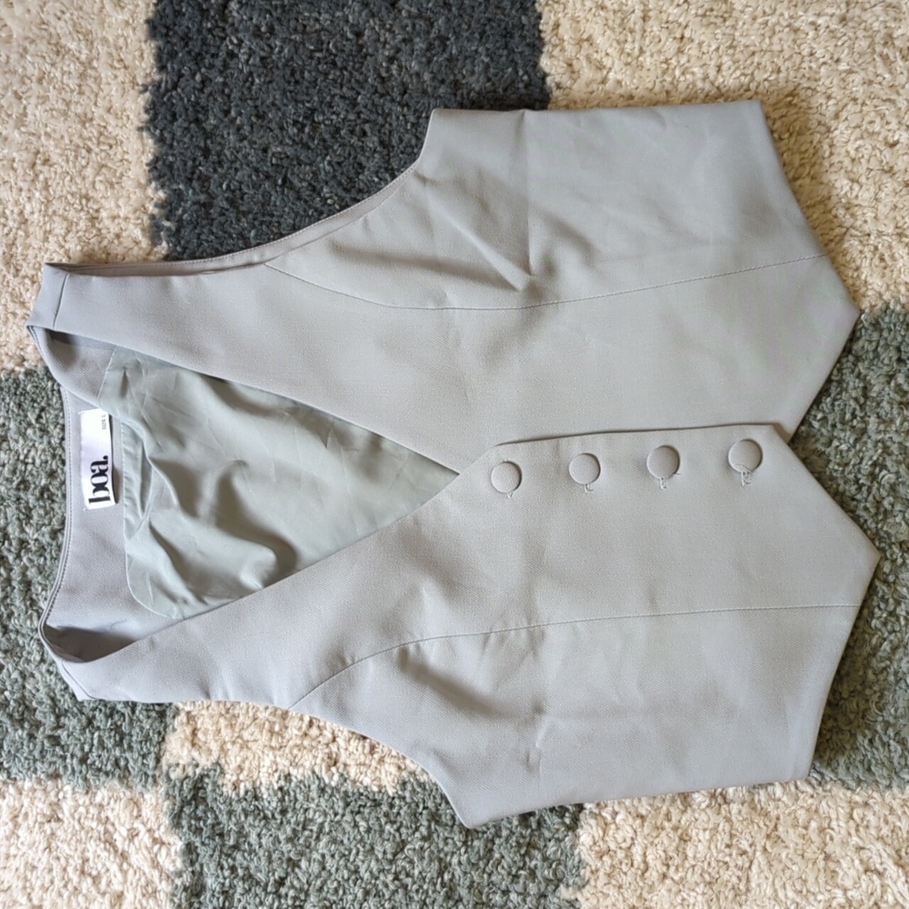 Boa gray button up L vest